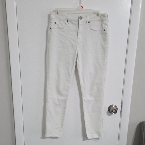 Aeropostale Women's Crisp White Skinny Jeans - Picture 1 of 5